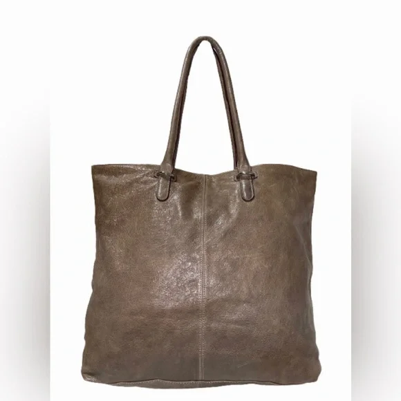 REBECCA MINKOFF RARE
STUDDED LOVERS TOTE excellent condition - Picture 3 of 7